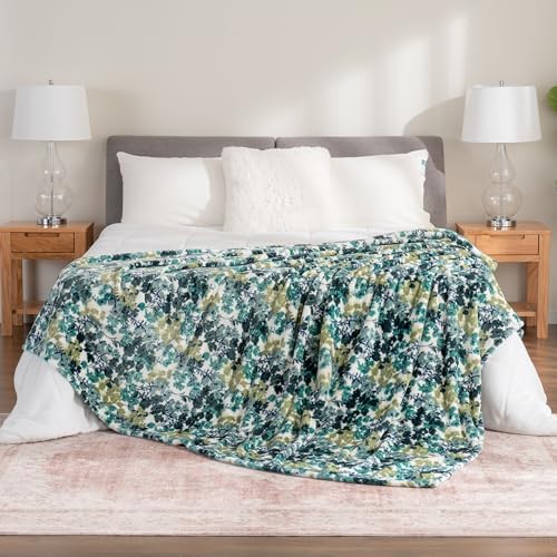 Berkshire Blanket-Classic Heavyweight Warm Soft Printed VelvetLoft® Plush Blanket, King Size Soft Fuzzy Blanket for Couch Sofa Bed, Floral Green, 90in x 108in - Image 5