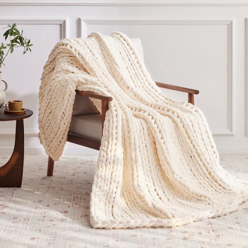 Negwoo Chunky Knit Throw Blanket, Knitted Throw Chenille Yarn, 50"*60" - Image 4