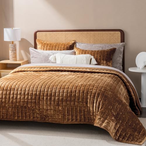RECYCO Channel Box Stitch Velvet Quilt Set, King Size, Caramel Gold - Image 3