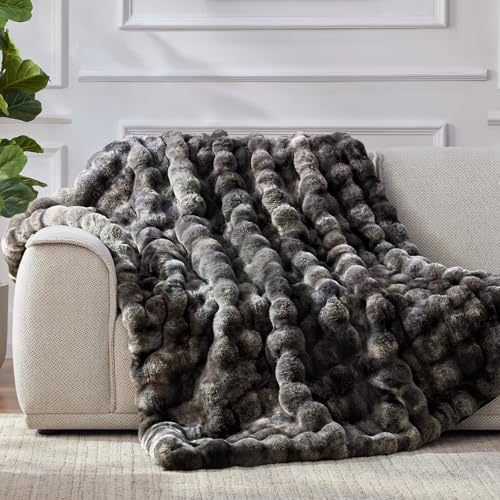 Anysay Faux Fur Throw Blanket, 1000GSM Fluffy Soft Bubble Blanket 50''*60'' - Image 3