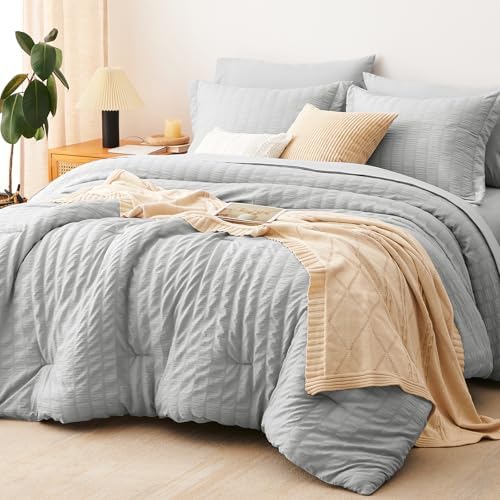 CozyLux Oversized Queen Seersucker Comforter Set, Light Grey, 98 x 98 in by CozyLux