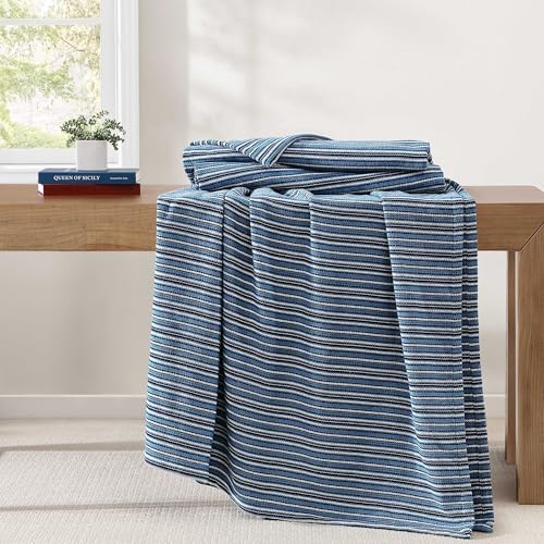 Tommy Hilfiger - Queen Cotton Blanket, Fade Resistant Yarn-Dyed Cotton Bedding, Medium Weight Soft Blanket, Ideal for Layering, Oeko-TEX Certified (Blue) - Image 3