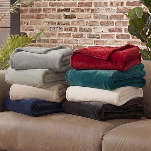 Lucky Brand Solid Plush Throw Blanket, 50"x70", Dark Green - Image 6