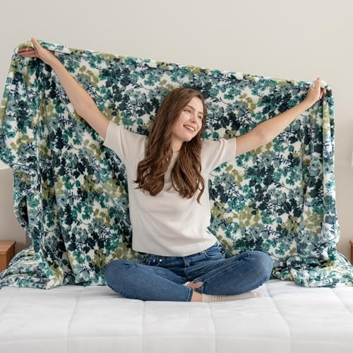 Berkshire Blanket-Classic Heavyweight Warm Soft Printed VelvetLoft® Plush Blanket, King Size Soft Fuzzy Blanket for Couch Sofa Bed, Floral Green, 90in x 108in - Image 2