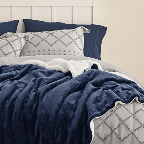 Bedsure GentleSoft Sherpa Fleece Blanket Queen Size for Bed, Non-Heated, Thick and Warm Throw for Women and Men, Soft Fuzzy Plush Weight Queen Blanket for Winter, Navy, 90x90 Inches - Image 4