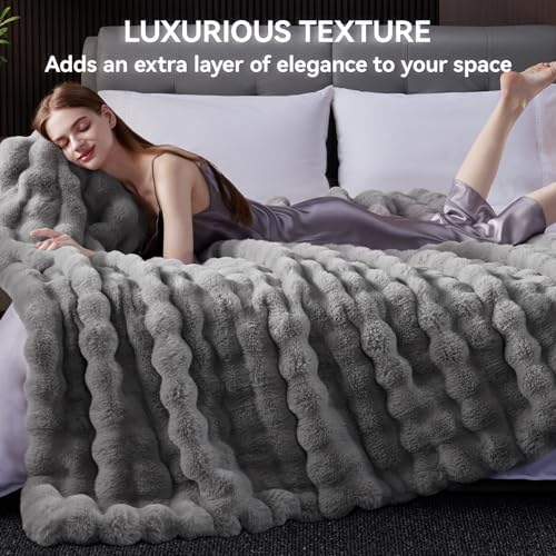 Anysay Faux Fur Throw Blanket, 1000GSM Fluffy Soft Bubble Blanket 50''*60'' - Image 7