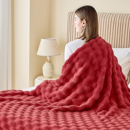 NEWCOSPLAY 3D Bubble Flannel Throw Blanket for Couch Red, 50"×60" - Image 4