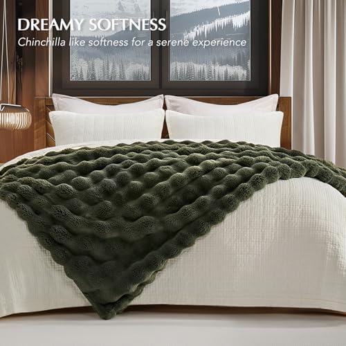 EverGrace Faux Rabbit Fur Bubble Throw Blanket, 50"x60", Green - Image 2