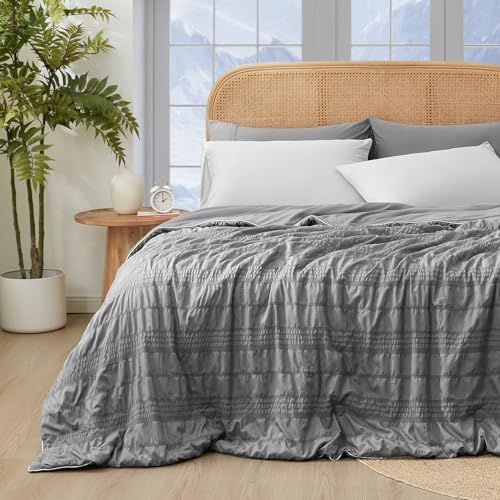 Cozy Bliss Seersucker Cooling Comforter King Size, Q-Max 0.45 Reversible Lightweight Cooling Blanket, Breathable Silk Smooth Summer Bedding Quilt for Hot Sleepers Night Sweats Dark Grey by CozyBliss