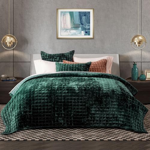RECYCO Channel Box Stitch Velvet Quilt Set, King Size, Emerald Green by RECYCOHOMECOLLECTION