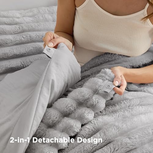 Bedsure Gentlesoft™ 2-in-1 King Size Comforter Set and Detachable Fluffy Blanket, Grey Bedding Set for All Season Use, Detachable Design for Space Saving (Includes 2 Pillow Shams, 2 Pillowcases) - Image 5