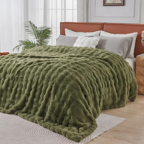 Lotus Karen Faux Fur Throw Blanket Dark Green - 800 GSM Bubble Rabbit Fluff Blanket for Couch Bed Sofa,Softest Fluffy Fuzzy Cozy Blanket,Thick Furry Plush Shaggy Warm Blankets for Women,90x90 Inches by LotusKaren