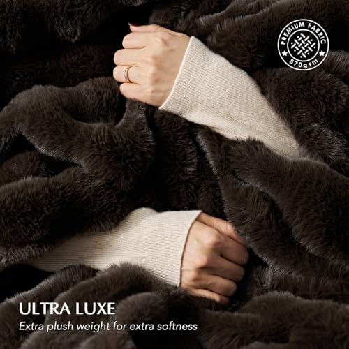 EverGrace Faux Rabbit Fur Bubble Throw Blanket, 50"x60", Dark Brown - Image 3