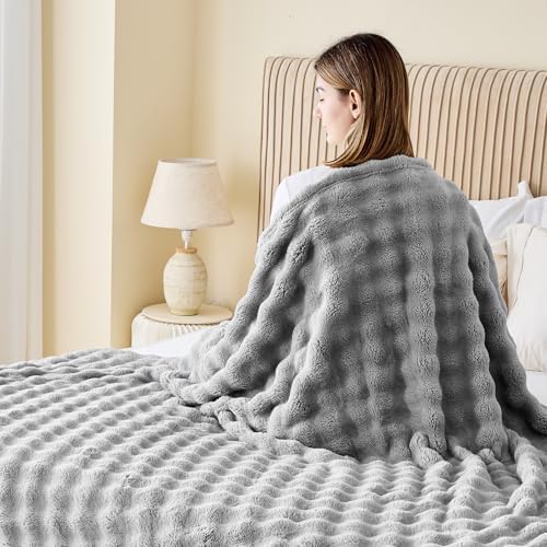NEWCOSPLAY 3D Bubble Flannel Throw Blanket for Couch Grey, 50"×60" - Image 4