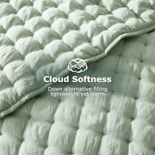 WDCOZY Sage Green Queen Size Quilts Bedding Sets with 2 Pillow Shams, Lightweight Soft Bedspread Coverlet, Quilted Blanket Thin Comforter Bed Cover for All Season, 3 Pieces, 90x90 inches - Image 4