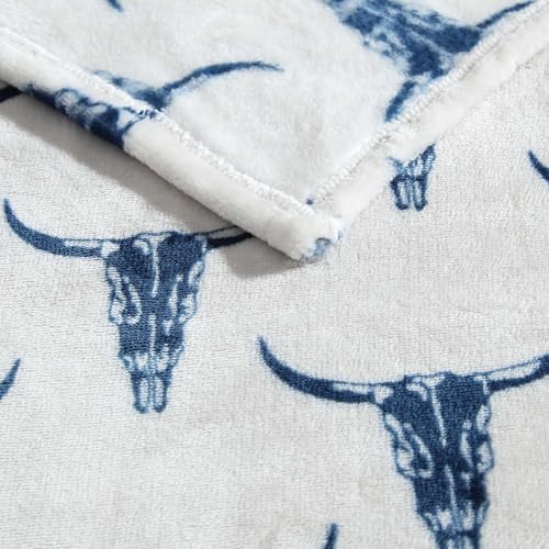 Wrangler - Queen Size Blanket, Super Soft & Reversible Plush Fleece Bedding, Throw Blanket for Couch or Bed (Steer Head Blue) - Image 4