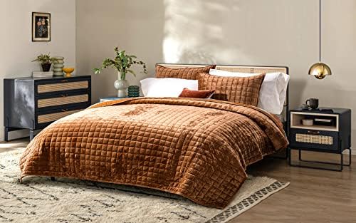 RECYCO Velvet Quilt Set, Oversized Cal King 118"x106", Rusty Burnt Orange - Image 3