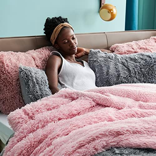 Bedsure Faux Fur Fluffy Sherpa Fleece King Bed Blanket Pink 108"x90" - Image 5