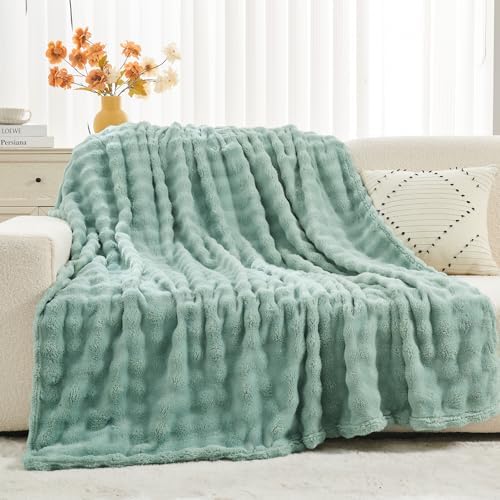 NEWCOSPLAY 3D Bubble Flannel Throw Blanket for Couch Green, 90"×90" - Image 7