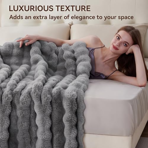 Anysay Faux Fur Throw Blanket, 1000GSM Fluffy Soft Bubble Blanket 50''*60'' - Image 6