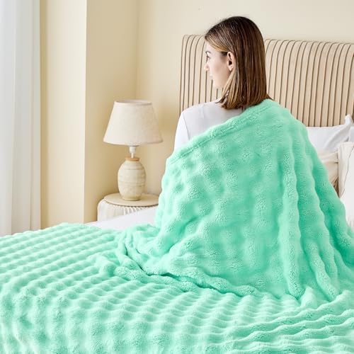 NEWCOSPLAY 3D Bubble Flannel Throw Blanket for Couch Aqua, 50"×60" - Image 4