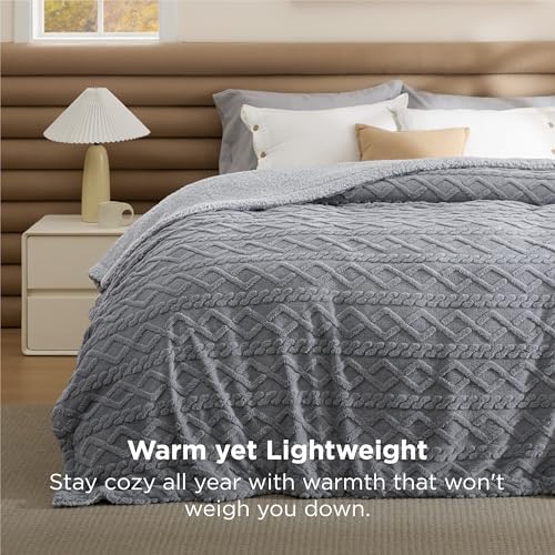 Bedsure Sherpa Fleece Blanket, Cable Jacquard Tufted, Warm, King, Grey - Image 4