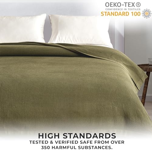 Great Bay Home 100% Cotton Blanket for Twin Size Bed | Lightweight and Breathable Waffle Weave Blankets for Summer & Spring | Versatile, Layering Dark Green Bed Blanket, Olive, 90x66 inches - Image 5