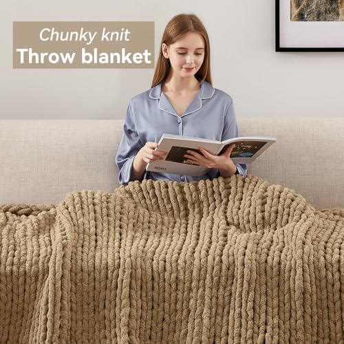 Negwoo Chunky Knit Throw Blanket, Knitted Throw Chenille Yarn, 30"*40" - Image 4