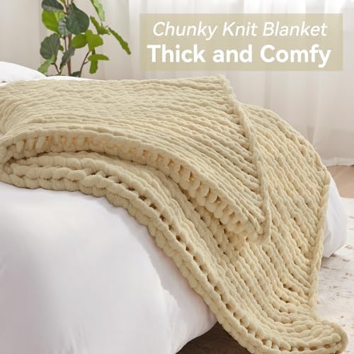 Negwoo Chunky Knit Throw Blanket, Knitted Throw Chenille Yarn, 50"*60" - Image 5