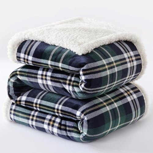 PU MEI Sherpa Fleece Throw Blanket 80" x 90" Reversible Plush Fluffy Large Big Blanket Lattice Flannel Blankets for All Season Use,Dark Green Check - Image 3