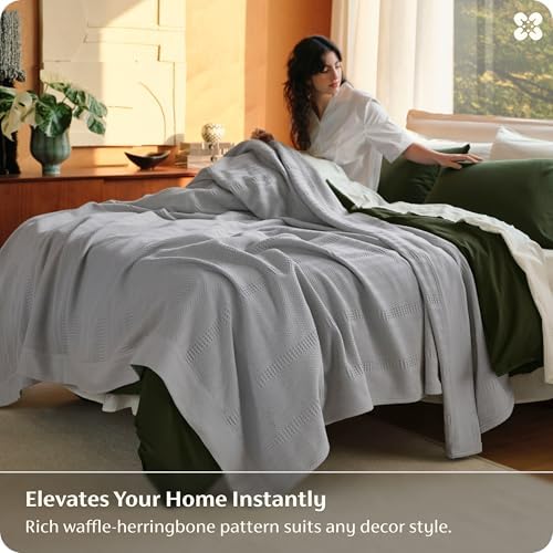 Bedsure PureWoven 100% Organic Cotton Waffle Luxury Blanket, Queen, Grey - Image 5