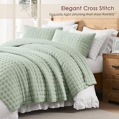 WDCOZY Sage Green King Size Quilt Bedding Sets with 2 Pillow Shams, Lightweight Soft Bedspread Coverlet, Quilted Blanket Thin Comforter Bed Cover for All Season, 3 Pieces, 104x90 inches - Image 3