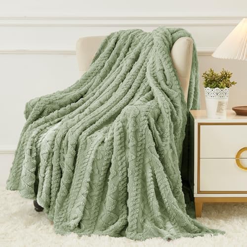 Aganear Fleece Throw Blanket for Bed Couch 90"x108" Sage Green - Image 3
