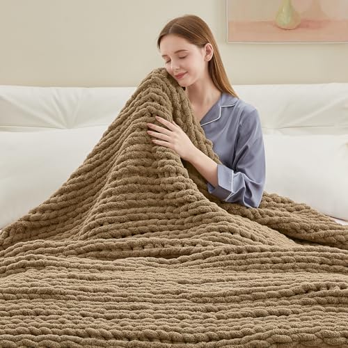 Negwoo Chunky Knit Throw Blanket, Knitted Throw Chenille Yarn, 80"*90" - Image 6