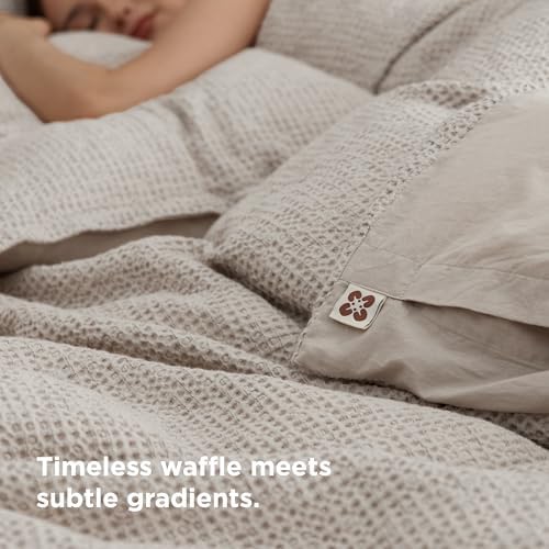 Bedsure PureWoven Space-Dyed Cotton Waffle Duvet Cover Set, King, Linen - Image 3