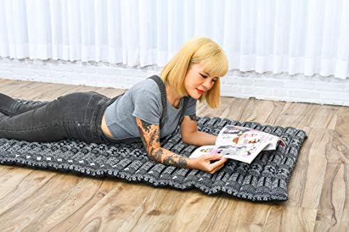 Leewadee - Foldable Floor Mattress - Japanese Roll Up Futon -Trifold Tatami Mat- Guest Floor Bed - Camping Mattress - Thai Massage Mat, Kapok Filled, 75 x 28 inches, Black - Image 6