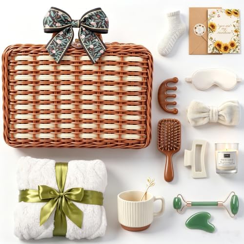 Birthday Gifts for Women 15-Pc Spa Gift Basket Package (Green) by Unknown