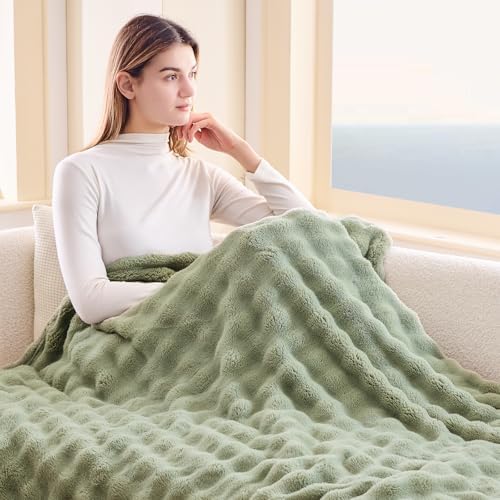 NEWCOSPLAY 3D Bubble Flannel Throw Blanket for Couch Sage Green, 50"×60" - Image 3