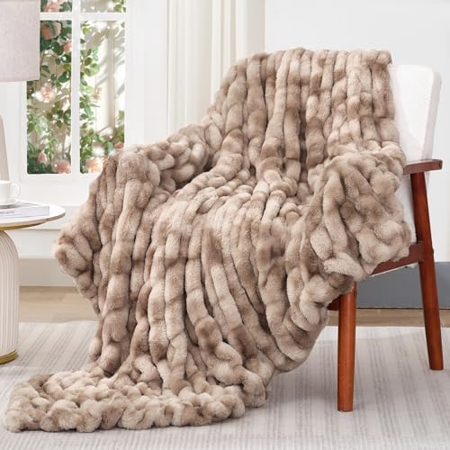 Touchat Ruched Rabbit Faux Fur Throw Blanket, Fluffy Soft,Tie-dye Brown by TOUCHAT