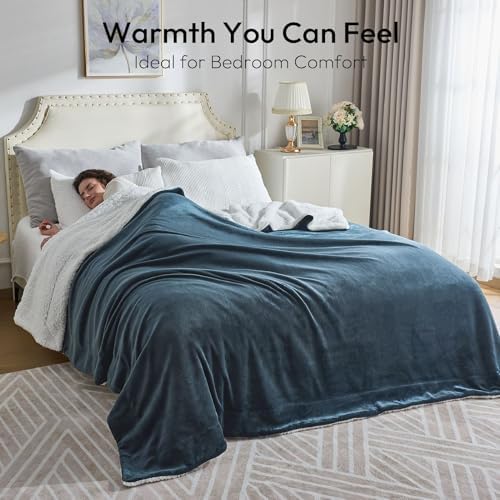 NANPIPER Warm Sherpa Blanket King Size for Bed, Soft Fleece for Winter, Fuzzy Plush Throw Gift for Women, Forest Green 90x108 Inches - Image 2