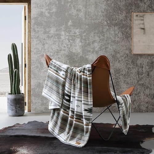 Wrangler - Queen Blanket, Super Soft & Reversible Plush Fleece Bedding, Dorm Room Essentials, Yellowstone-Inspired Throw Blanket for Couch or Bed, 90x90, Coyote Sands Green by Wrangler%C2%AE