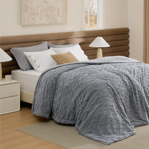 Bedsure Sherpa Fleece Blanket, Cable Jacquard Tufted, Warm, King, Grey by Unknown