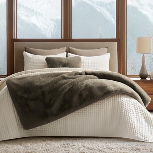 EVERGRACEHOME Faux Chinchilla Fur Throw Blanket, 50"x60", Smoky Sable - Image 2