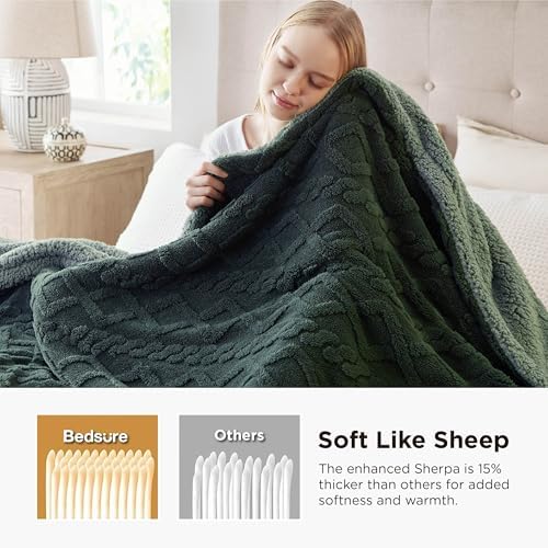 Bedsure Gentlesoft Sherpa Queen Size Blanket for Bed - Fleece Fluffy & Cozy Cable Jacquard Tufted for Women Gift, Thick and Warm Christmas Blanket for Winter, Dark Green, 90x90 Inches - Image 3