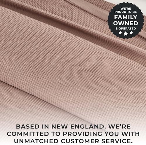 Great Bay Home 100% Cotton Blanket for Full/Queen Size Bed | Lightweight and Breathable Waffle Weave Blankets for Summer & Spring | Versatile, Layering Pink Bed Blanket, Redwood, 90x90 inches - Image 4