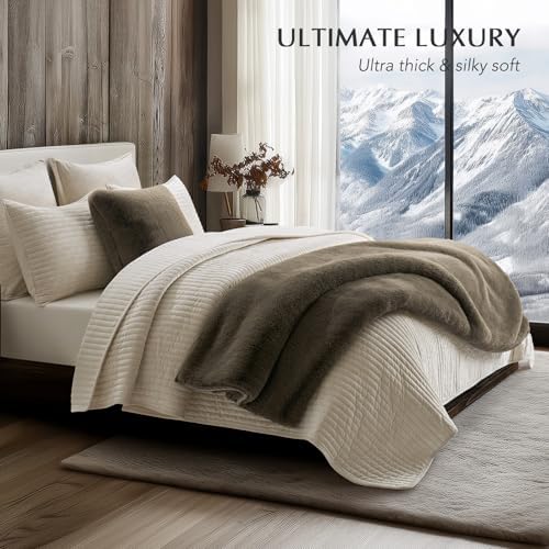 EVERGRACEHOME Faux Chinchilla Fur Throw Blanket, 50"x60", Smoky Sable - Image 4