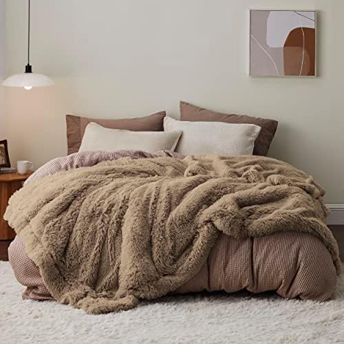 Bedsure Faux Fur Fluffy Sherpa Fleece Queen Bed Blanket Brown 60"x80" by Unknown