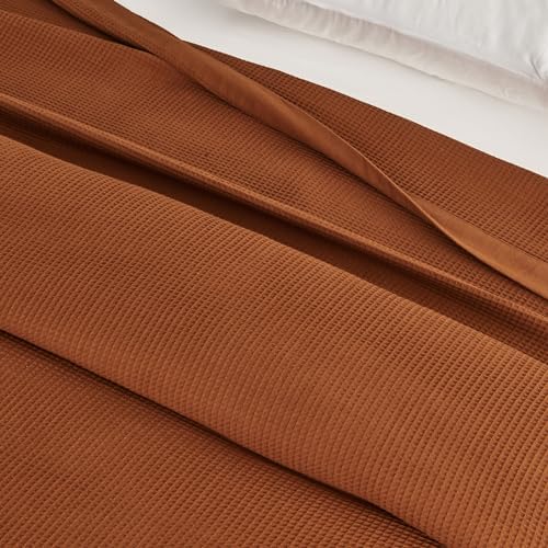 Great Bay Home 100% Cotton Blanket for King Size Bed | Lightweight and Breathable Waffle Weave Blankets for Summer & Spring | Versatile, Layering Orange Bed Blanket, Terracotta, 102x90 inches - Image 6