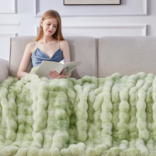 Anysay Faux Fur Throw Blanket,1000GSM Fluffy Soft Bubble Blanket 90''*104'' - Image 4