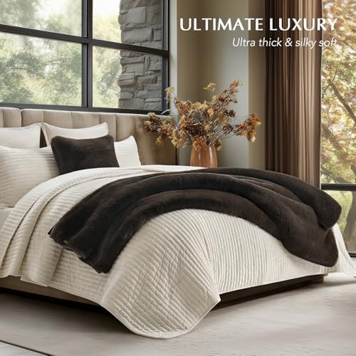 EVERGRACEHOME Faux Chinchilla Fur Throw Blanket, 50"x60", Espresso Mink - Image 4